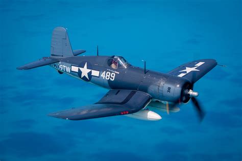 F4U .